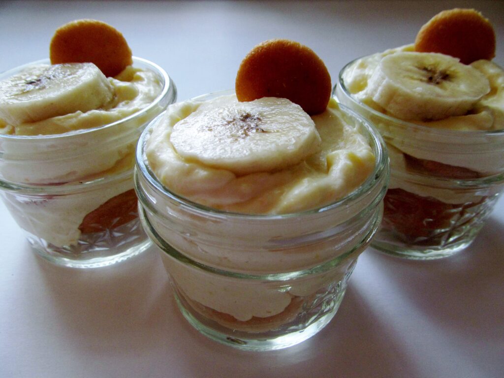 How to make great banana pudding, banana pudding recipes, desserts in a jar, There's Sugar in My Tea, Charlotte NC Food Blogs